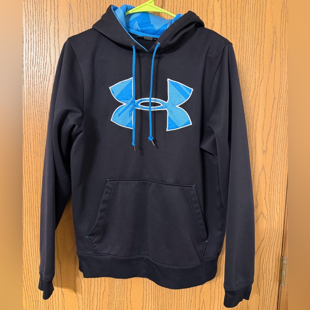 Men’s Small Under Armour Hoodie